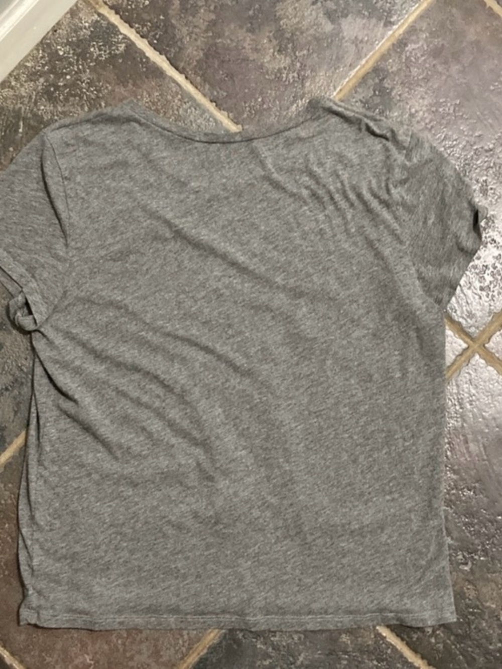 American Eagle Outfitters Grey "New York City" Graphic Tee Women’s Size XL - Picture 7 of 9